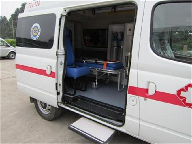 长阳救护车出租服务案例7