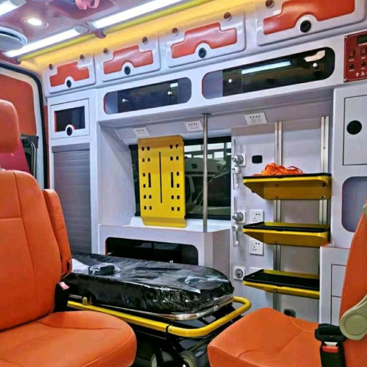 长阳长途救护车护送病人租赁价格